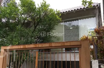 Casa com 3 quartos à venda na rua taveira júnior, 30, nonoai, porto alegre, 305 m2 por r$ 1.060.000