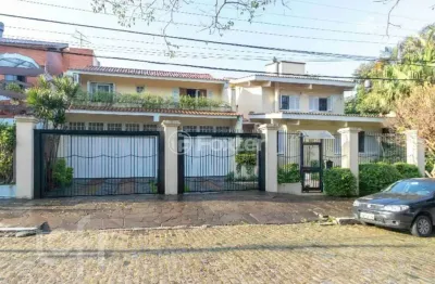 Casa com 5 quartos à venda na rua canto e melo, 84, nonoai, porto alegre, 420 m2 por r$ 960.000