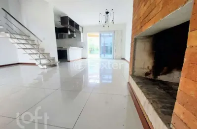 Casa com 3 quartos à venda na rua irany de oliveira sant'anna, 160, hípica, porto alegre, 142 m2 por r$ 729.900