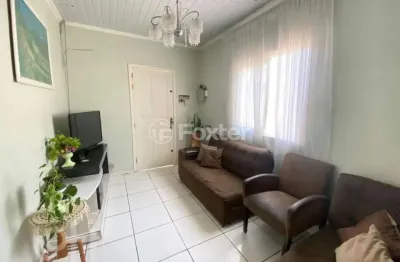 Casa com 5 quartos à venda na rua afonso arinos, 909, camaquã, porto alegre, 350 m2 por r$ 599.000