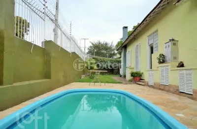 Casa com 3 quartos à venda na rua júlio lopes dos santos sobrinho, 175, santa tereza, porto alegre, 142 m2 por r$ 590.000