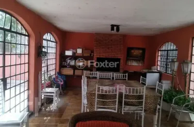 Casa com 3 quartos à venda na rua dos minuanos, 264, espírito santo, porto alegre, 280 m2 por r$ 680.000