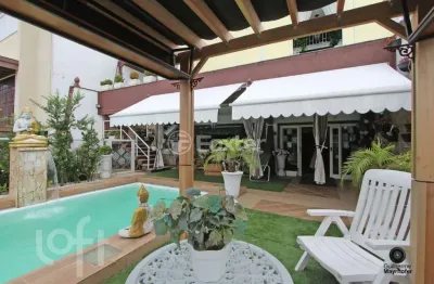 Casa com 4 quartos à venda na rua catão coelho, 111, medianeira, porto alegre, 215 m2 por r$ 2.660.000