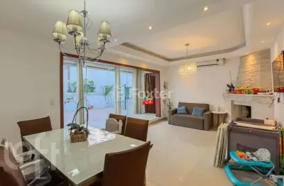 Casa com 4 quartos à venda na Rua Dom Pedrito, 317, Passo da Areia, Porto Alegre, 310 m2 por R$ 1.140.000