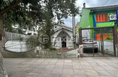 Casa com 3 quartos à venda na rua gonçalves dias, 1049, menino deus, porto alegre, 561 m2 por r$ 2.500.000