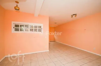 Casa com 3 quartos à venda na rua josé antônio chaise, 40, hípica, porto alegre, 170 m2 por r$ 399.000