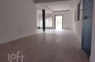 Casa com 3 quartos à venda na rua anita garibaldi, 180, centro, canoas, 315 m2 por r$ 3.160.000