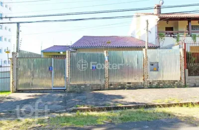 Casa com 4 quartos à venda na rua fontoura xavier, 46, jardim são pedro, porto alegre, 254 m2 por r$ 1.000.000