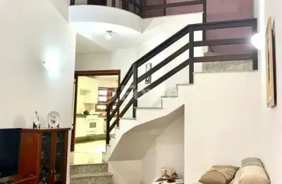 Casa com 4 quartos à venda na rua bélgica, 52, marechal rondon, canoas, 320 m2 por r$ 1.299.999