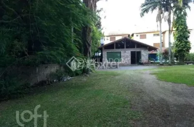 Casa com 4 quartos à venda na rua doutor armando barbedo, 158, tristeza, porto alegre, 292 m2 por r$ 3.400.000