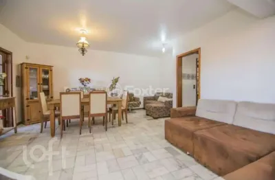 Casa com 4 quartos à venda na rua coronel ruy da cunha paim, 55, nonoai, porto alegre, 400 m2 por r$ 1.050.000