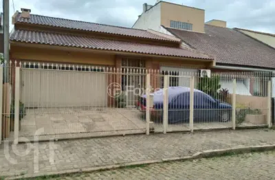 Casa com 3 quartos à venda na rua doutor derly monteiro, 490, jardim itu sabará, porto alegre, 172 m2 por r$ 800.000