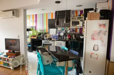 Apartamento com 2 quartos à venda na rua luiz afonso, 307, cidade baixa, porto alegre, 64 m2 por r$ 650.000