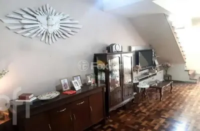 Casa com 3 quartos à venda na rua professor demophilo xavier, 93, glória, porto alegre, 240 m2 por r$ 540.000