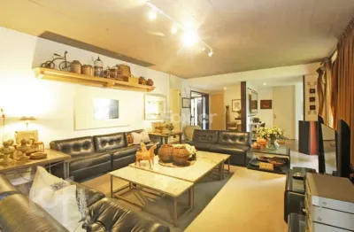Casa com 3 quartos à venda na alameda raimundo corrêa, 184, boa vista, porto alegre, 316 m2 por r$ 2.800.000
