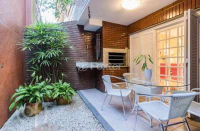 Casa em condomínio fechado com 4 quartos à venda na rua professor doutor milton guerreiro, 270, santa tereza, porto alegre, 340 m2 por r$ 1.600.000