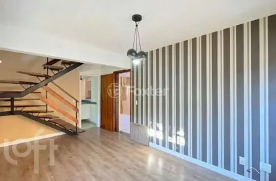 Casa em condomínio fechado com 3 quartos à venda na rua general gomes carneiro, 80, medianeira, porto alegre, 117 m2 por r$ 450.000