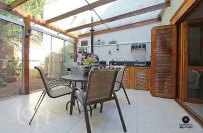 Casa com 3 quartos à venda na rua almirante mariath, 190, tristeza, porto alegre, 186 m2 por r$ 1.450.000