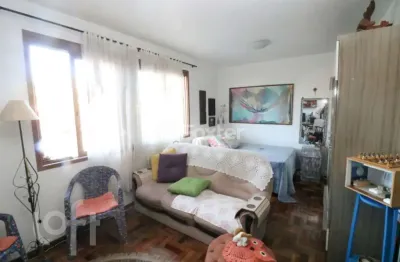 Apartamento com 1 quarto à venda na rua doutor voltaire pires, 968, santo antônio, porto alegre, 27 m2 por r$ 135.000