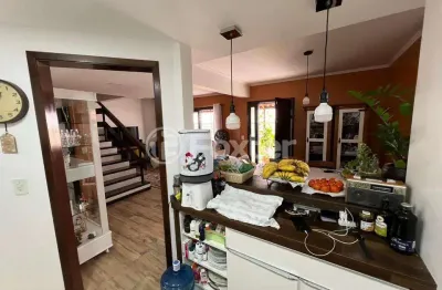 Casa em condomínio fechado com 2 quartos à venda na rua coronel joão pinto, 185, teresópolis, porto alegre, 110 m2 por r$ 568.000