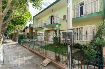 Casa com 3 quartos à venda na rua investigador pedro loeci martins, 40, nonoai, porto alegre, 271 m2 por r$ 690.000