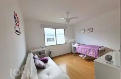 Apartamento com 2 quartos à venda na rua luiz de camões, 179, santo antônio, porto alegre, 57 m2 por r$ 220.000