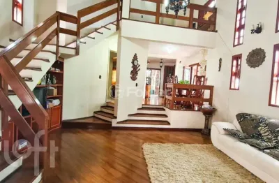 Casa com 4 quartos à venda na rua vista alegre, 215, nossa senhora das graças, canoas, 204 m2 por r$ 790.000