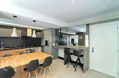 Apartamento com 2 quartos à venda na rua mário antunes da cunha, 185, petrópolis, porto alegre, 66 m2 por r$ 900.000
