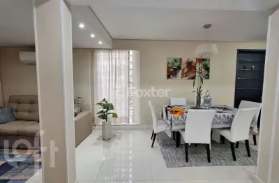 Casa com 2 quartos à venda na rua demétrio ribeiro, 662, centro histórico, porto alegre, 118 m2 por r$ 760.000