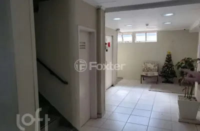 Apartamento com 2 quartos à venda na rua dezessete de junho, 926, menino deus, porto alegre, 56 m2 por r$ 240.000