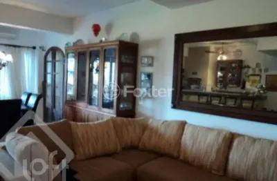 Casa em condomínio fechado com 3 quartos à venda na rua professor xavier simões, 441, sétimo céu, porto alegre, 272 m2 por r$ 790.000