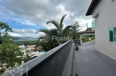 Casa com 5 quartos à venda na servidão maria filomena de souza, 134, saco grande, florianópolis, 160 m2 por r$ 1.500.000