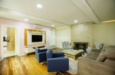 Casa com 4 quartos à venda na rua afonso pena, 251, azenha, porto alegre, 235 m2 por r$ 1.250.000