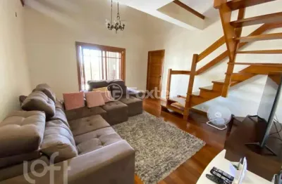 Casa com 4 quartos à venda na rua vinte e cinco de julho, 386, santa maria goretti, porto alegre, 840 m2 por r$ 2.680.000