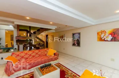 Casa com 3 quartos à venda na rua seival, 306, vila jardim, porto alegre, 378 m2 por r$ 1.700.000