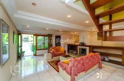 Casa com 3 quartos à venda na Rua Seival, 306, Vila Jardim, Porto Alegre, 378 m2 por R$ 1.700.000