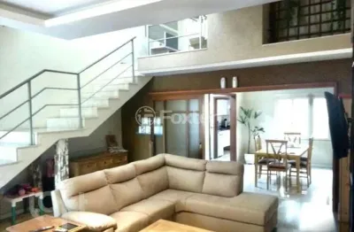 Casa com 4 quartos à venda na rua pinheiro machado, 131, morro do espelho, são leopoldo, 173 m2 por r$ 703.000