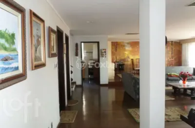 Casa com 4 quartos à venda na rua caeté, 1047, vila assunção, porto alegre, 323 m2 por r$ 1.800.000