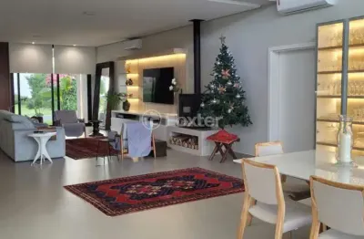 Casa em condomínio fechado com 3 quartos à venda na avenida juca batista, 8000, chapéu do sol, porto alegre, 370 m2 por r$ 3.135.000