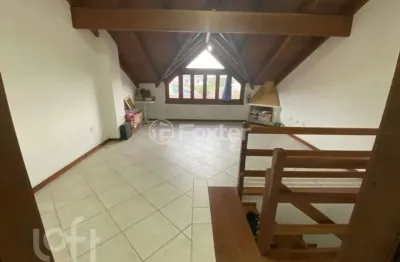 Casa com 3 quartos à venda na rua moacyr godoy ilha, 170, espírito santo, porto alegre, 170 m2 por r$ 750.000