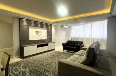 Apartamento com 3 quartos à venda na avenida doutor maurício cardoso, 1429, centro, novo hamburgo, 196 m2 por r$ 1.550.000
