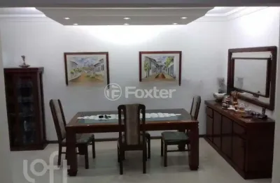 Casa com 4 quartos à venda na rua veríssimo rosa, 138, jardim botânico, porto alegre, 206 m2 por r$ 1.263.500