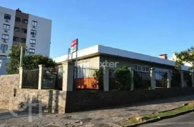 Casa com 3 quartos à venda na rua fernando abbott, 585, cristo redentor, porto alegre, 268 m2 por r$ 2.500.000