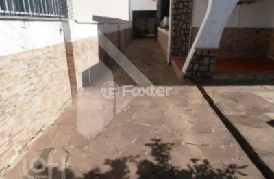 Casa com 3 quartos à venda na rua engenheiro jorge porto, 492, ipanema, porto alegre, 130 m2 por r$ 800.000