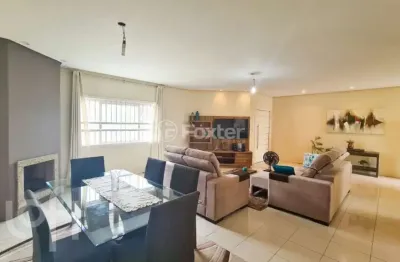 Casa com 4 quartos à venda na rua áustria, 196, marechal rondon, canoas, 270 m2 por r$ 1.140.000