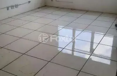 Sala comercial com 1 sala à venda na avenida presidente franklin roosevelt, 751, navegantes, porto alegre, 27 m2 por r$ 150.000