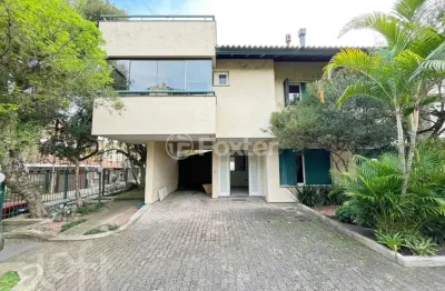 Casa em condomínio fechado com 3 quartos à venda na rua gávea, 64, ipanema, porto alegre, 253 m2 por r$ 749.000