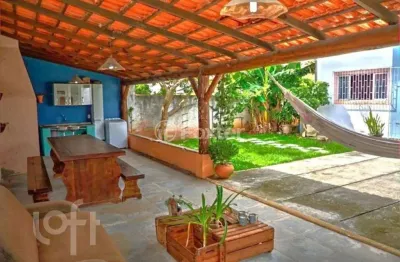 Casa com 3 quartos à venda na servidão canto do tucano, 161, campeche, florianópolis, 180 m2 por r$ 1.450.000