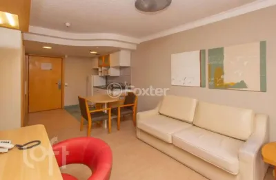 Kitnet / stúdio à venda na rua miguel tostes, 30, rio branco, porto alegre, 36 m2 por r$ 350.000