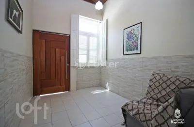 Casa com 3 quartos à venda na rua dezessete de junho, 839, menino deus, porto alegre, 89 m2 por r$ 855.000